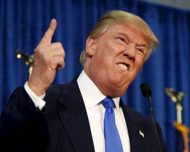 Gwobr Heddwch FIFA yw llwyth o beli